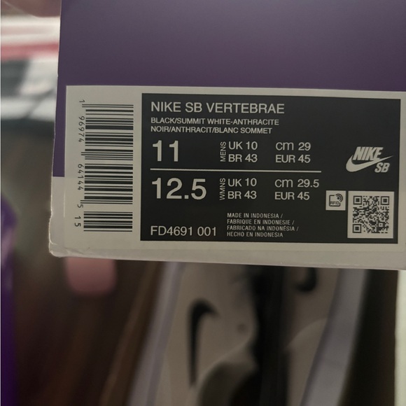 Nike Vertebrae SB Black Gum Men’s Shoe - Picture 8 of 9